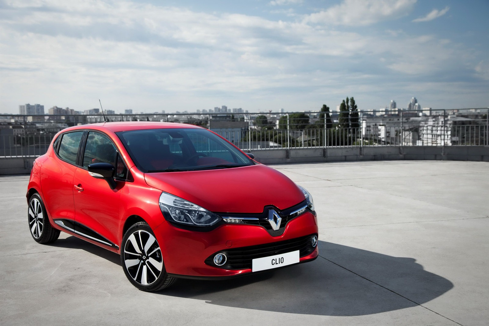[2013-Renault-Clio-Mk4-39%255B2%255D.jpg]