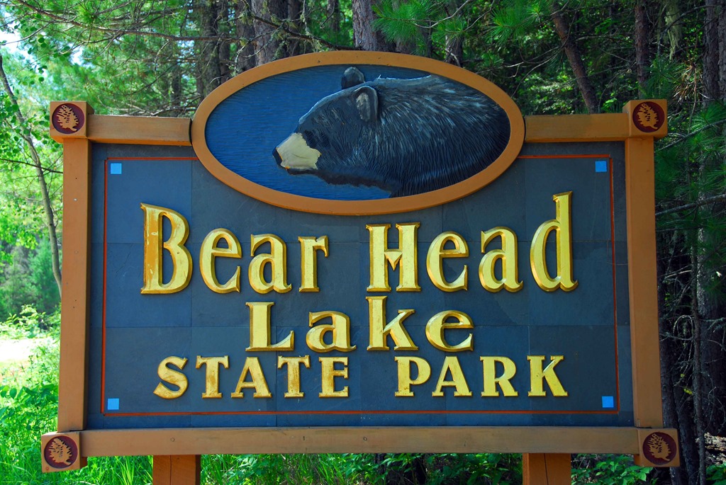 [Bear-Head-Lake-Sign3.jpg]