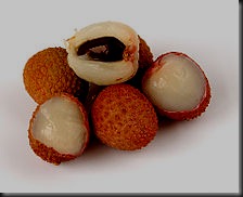 220px-Litchi_chinensis_Luc_Viatour