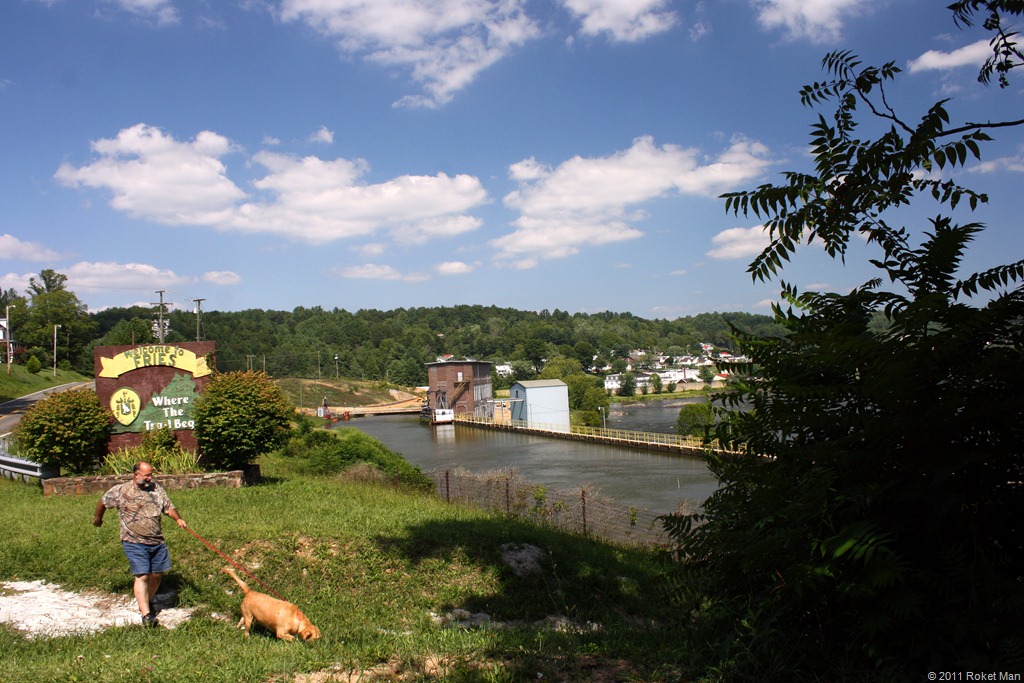 [IMG_956712.jpg]