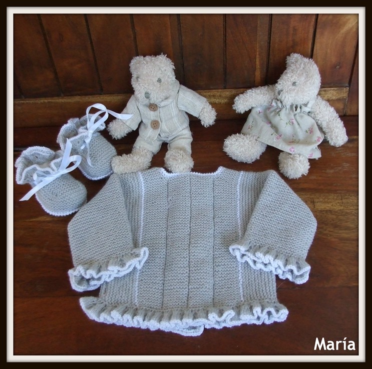 Jersey gris con volante
