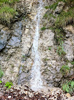 Wasserfälle säumen immer wieder die Strecke. Wer braucht Madeira? Wasserfälle säumen immer wieder die Strecke. Wer braucht Madeira?
