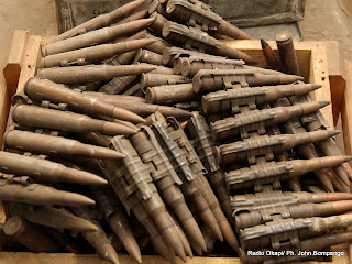 Des minutions dans un dépôt d'armes à Kinshasa. Radio Okapi/ Ph. John Bompengo