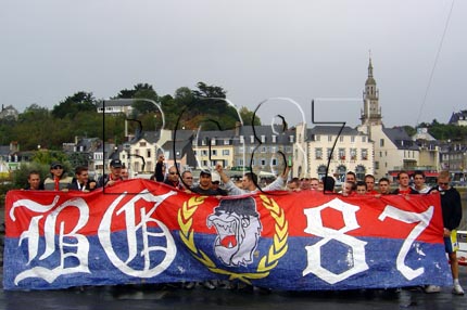2003-08-30_guingamp-lyon_crew_n_cp.JPG