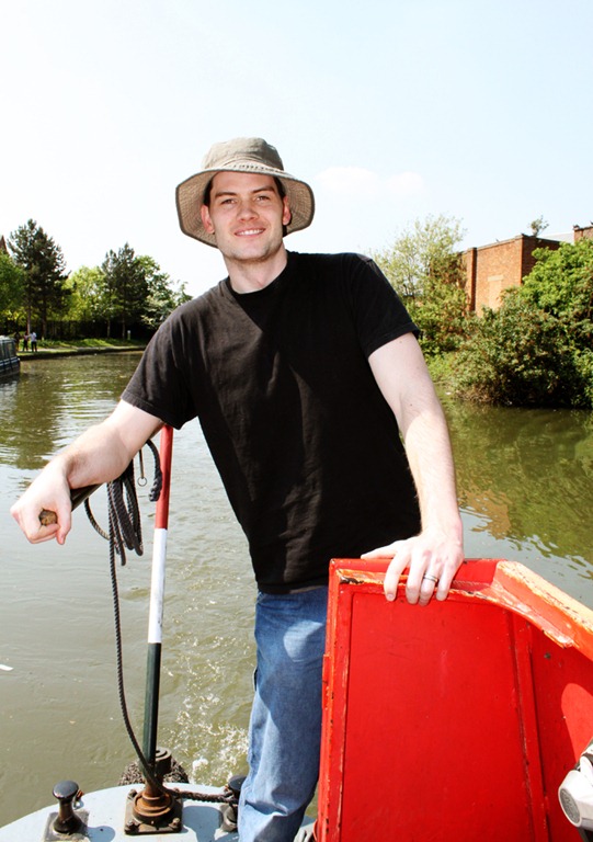 [UK%2520Day%2520Two%2520Canal%2520Trip%2520David%2520Steering%255B5%255D.jpg]