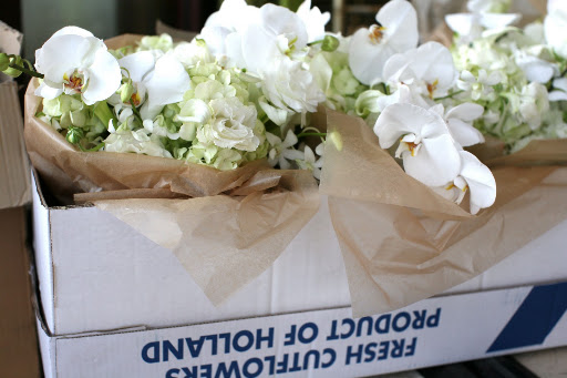 Here, the beautiful floral arrangements! Here, the beautiful floral arrangements!