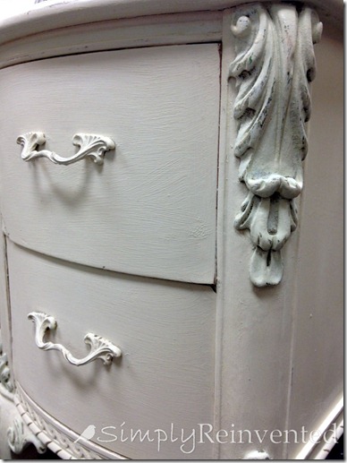 frenchy desk close 2f frenchy desk close 2f