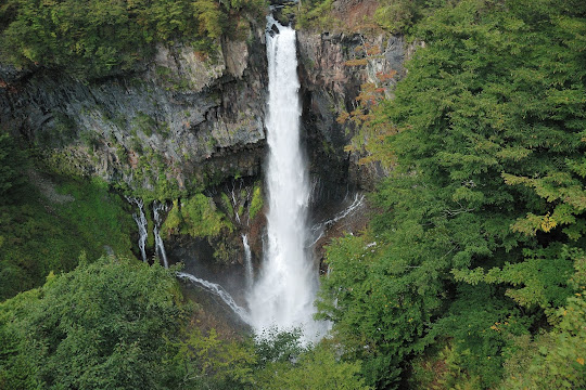 華厳の滝