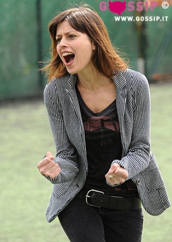 [claudia_pandolfi_esulta_2951%255B3%255D.jpg]