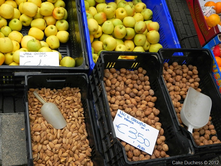 [il-mercato-3%255B3%255D.jpg&description=Il Mercato-Parte Uno (The Market)')]