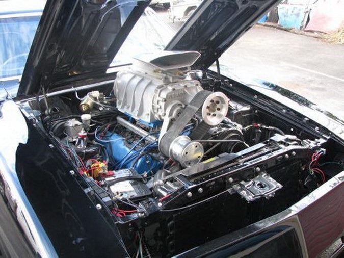 Mad-Max-Ford-Falcon-Coupe-Replica-5%2525