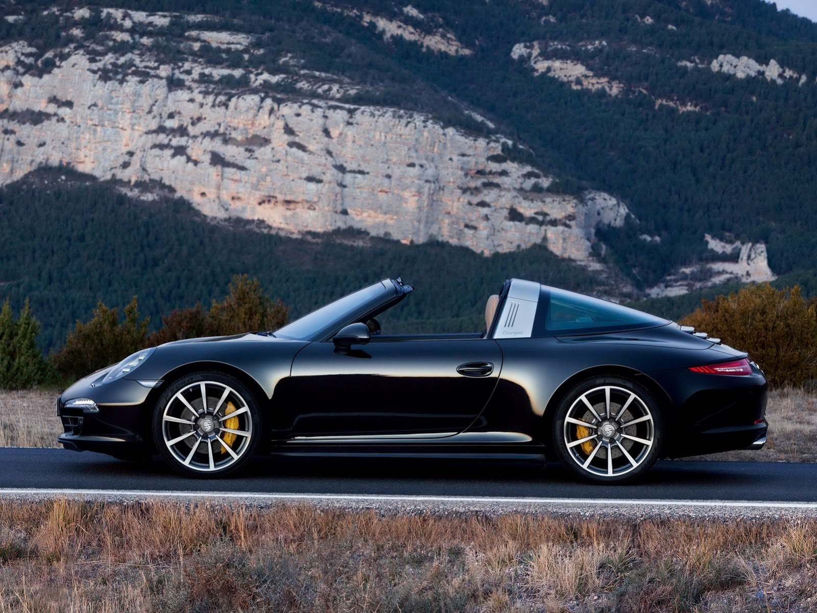 [New-Porsche-991-Targa-2%255B2%255D.jpg]