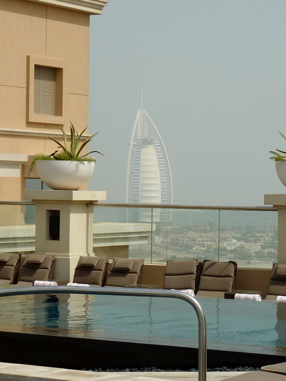 [2012-06-24%25202012-06%2520Dubai%2520016%255B3%255D.jpg]