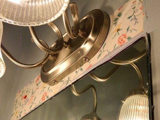 [Powder%2520Room%2520Makeover%2520Before%2520Wallpaper%255B4%255D.jpg]