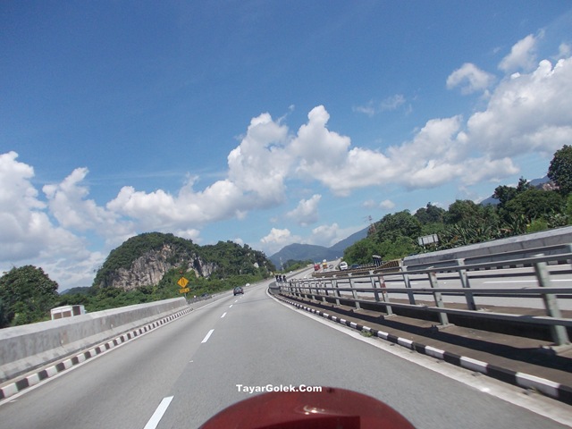 [DSCN29942.jpg]