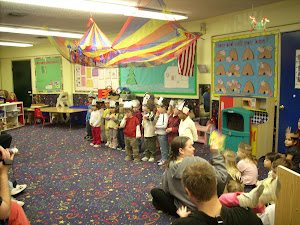 Dragonflies and Penguins doing their performance.