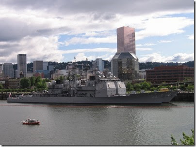 IMG_7069 USS Mobile Bay (CG-53) & USS Bunker Hill (CG-52) in Portland, Oregon on June 10, 2007