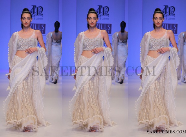 [Niket%2520%2526%2520Jainee_Designer_Saree%255B3%255D.jpg]