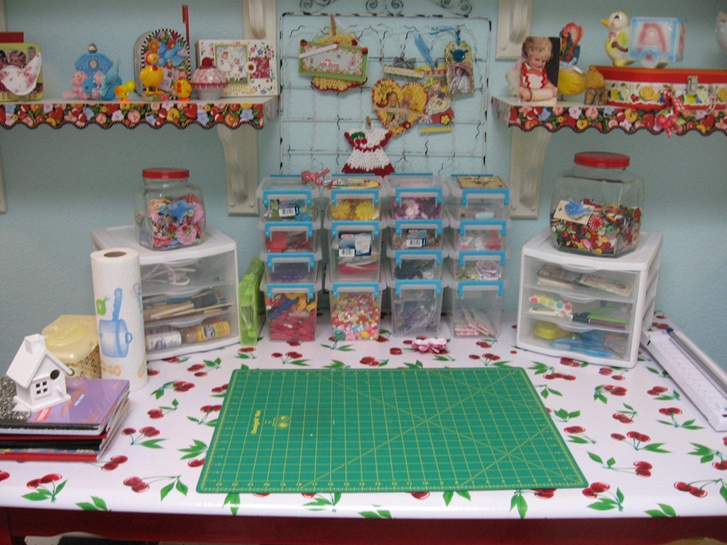 [Table-from-Goodwill-46%255B1%255D.jpg]