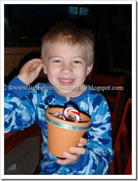 Grow a Candy Cane Christmas Activity Grow a Candy Cane Christmas Activity