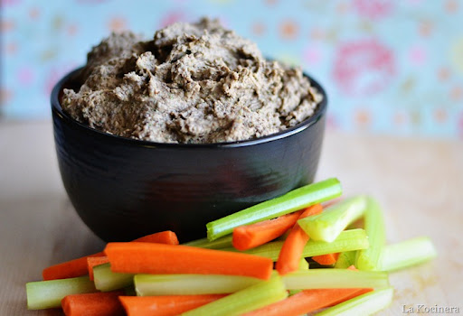 Black Bean Hummus