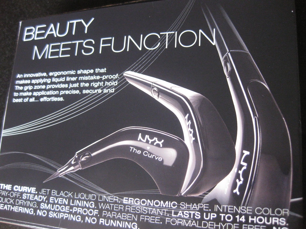 [NYX_The_Curve_Liquid_Liner_review%2520%25282%2529%255B7%255D.jpg]
