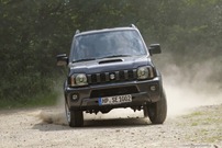 2012-Suzuki-Jimny-Facelift-carscoop2 (2) 2012-Suzuki-Jimny-Facelift-carscoop2 (2)