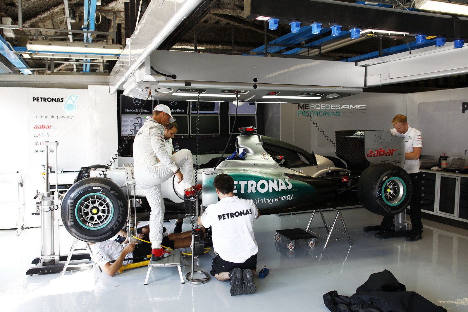 [F1-Italy-Mercedes-1%255B3%255D.jpg]