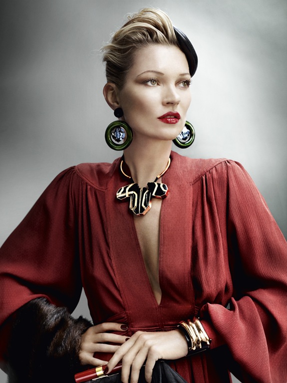 [kate-moss---vogue-uk-august-11---64.jpg]