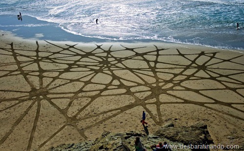 desenhando na areia desbaratinando  (17)