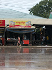 Cambodge - 5 min après avoir passé la frontière : Averse !