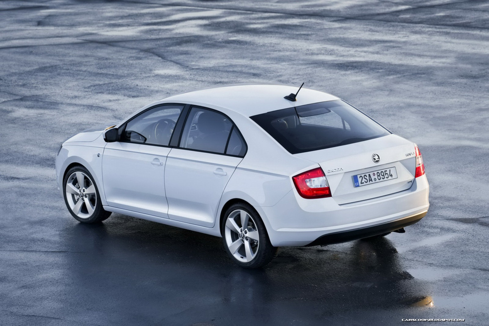 [2013-Skoda-Rapid-52%255B2%255D.jpg]
