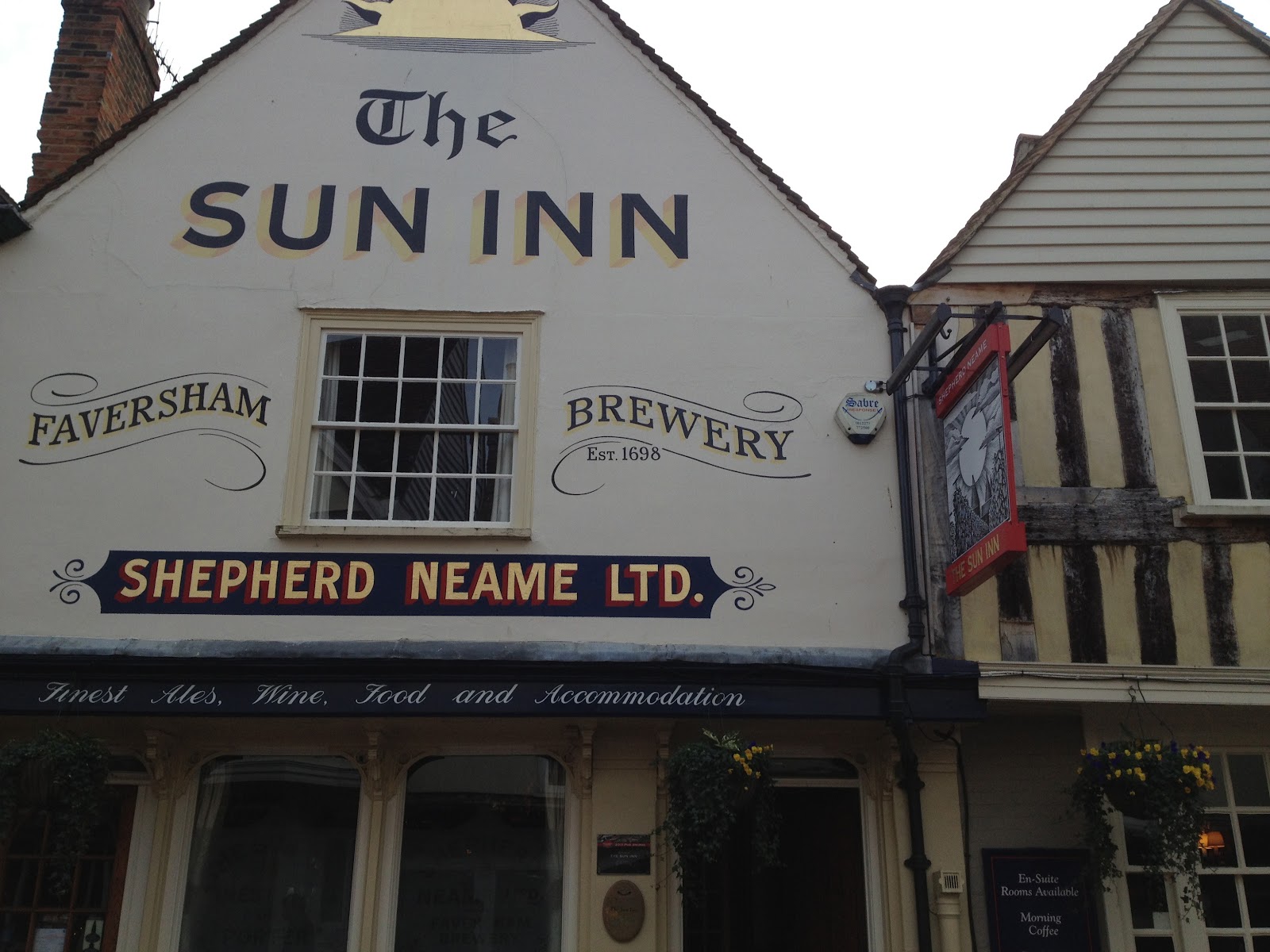 [The%2520Sun%2520Inn%252C%2520Faversham%255B8%255D.jpg]