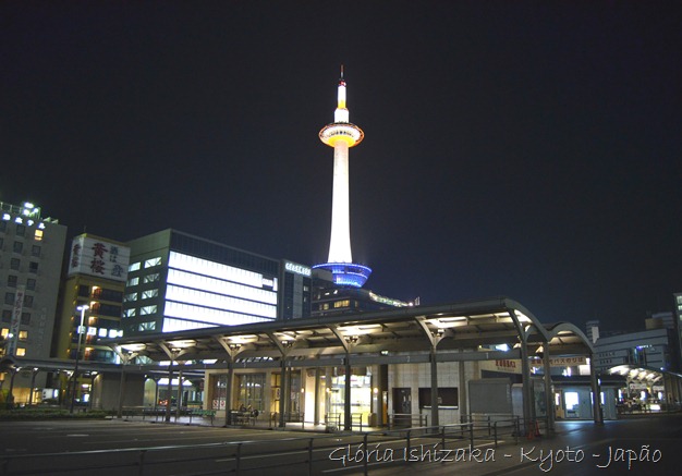 Gloria Ishizaka - Kyoto Tower vista noturna 1