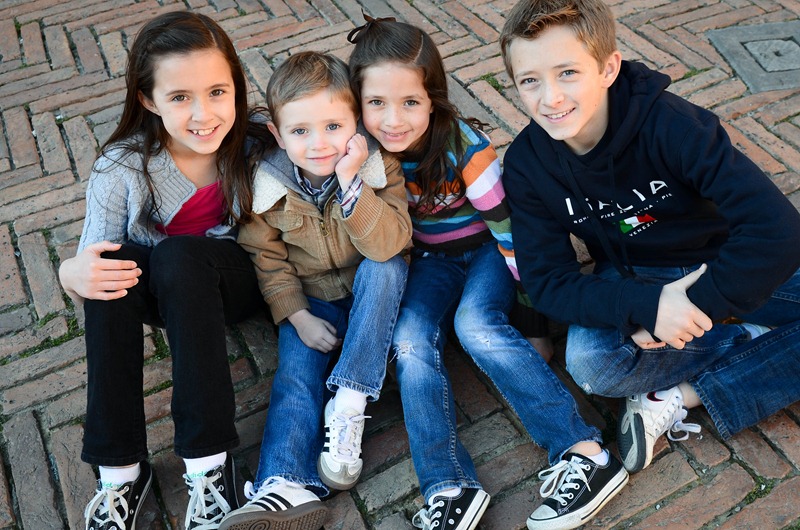 [four%2520kids%255B3%255D.jpg]