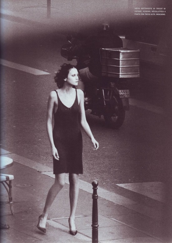 Vogue-italia-january-1999-roversi-Brasserie_la_Rotonde_rue_de_la_Roquette_Paris_7