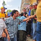 (02.03.12) Estuvimos recorriendo el centro de Aragua de Barcelona junto a Henrique Capriles, llevando con entusiasmos nuestro mensaje de Progreso. Seguimos trabajando para consolidar nuestra victoria el 7 de octubre. Fuerza!!! Casa por Casa en Aragua de Barcelona, Anzoátegui