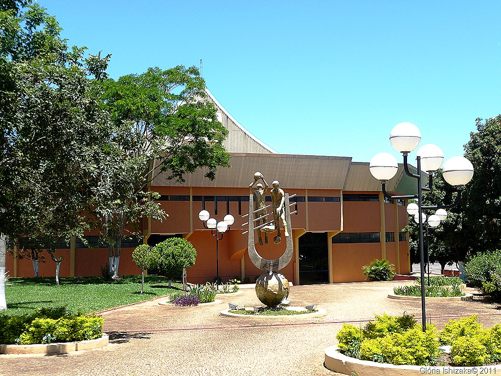 [11-%2520Gl%25C3%25B3ria%2520Ishizaka%2520-%2520Mar%25C3%25ADlia%2520-unimar%255B11%255D.jpg]