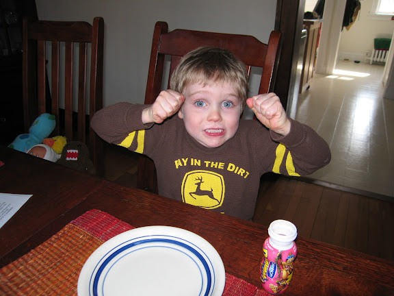 How David Demostrates How Strong He Is (Flexes muscles) &ndash; 21-Feb-2010