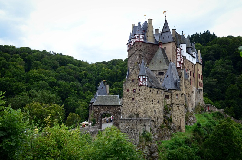 [Burg-Eltz-393.jpg]