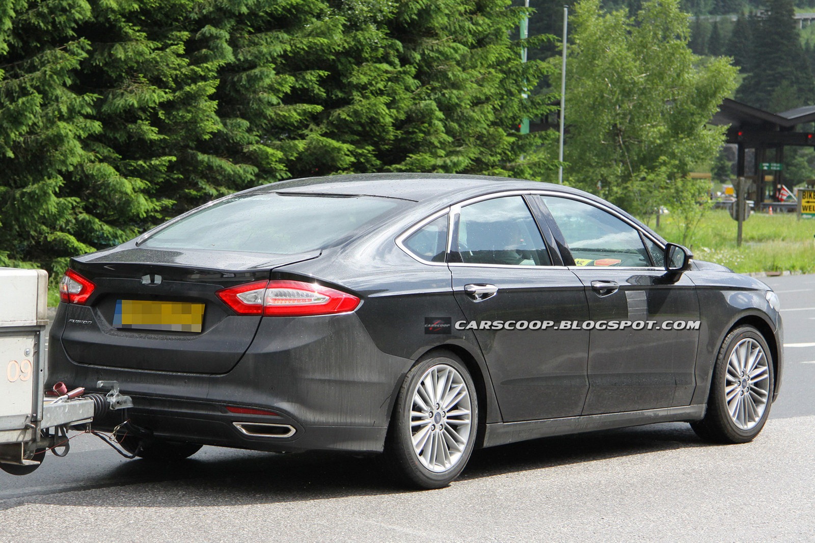 [2013-Ford-Mondeo-EU-106%255B3%255D.jpg]