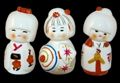 1286300_three_japanese_dolls 1286300_three_japanese_dolls