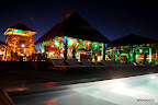 Una espectacular puesta de luces y sonidos magnificó la natural escenografía del club house. Gentileza: Feedback.
