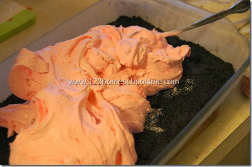 spread evenly and freeze spread evenly and freeze