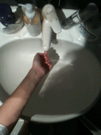 [tumblr_lu6wyfULzU1qzm63do1_250%255B4%255D.gif]
