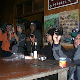 Fent fotos a l'actuació
Taking pictures of the performance