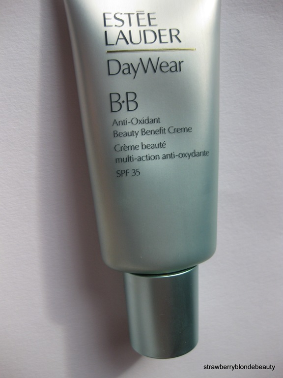 [Estee%2520Lauder%2520BB%2520Cream%252001%2520Light%2520%25283%2529%255B14%255D.jpg]