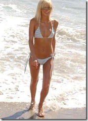 dollys-from-holly.blogspot.com_Bikini bombshells_03