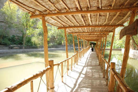 Turfan - Putaogou pont de bois