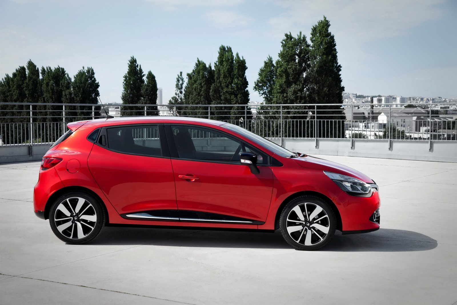 [2013-Renault-Clio-Mk4-38%255B2%255D.jpg]